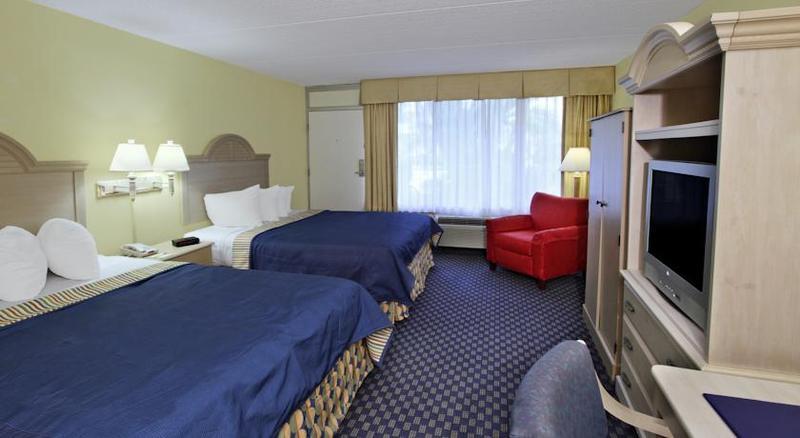 Days Inn By Wyndham Cocoa Cruiseport West At I-95/524 Экстерьер фото