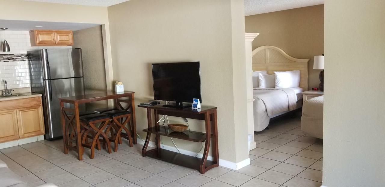 Days Inn By Wyndham Cocoa Cruiseport West At I-95/524 Экстерьер фото